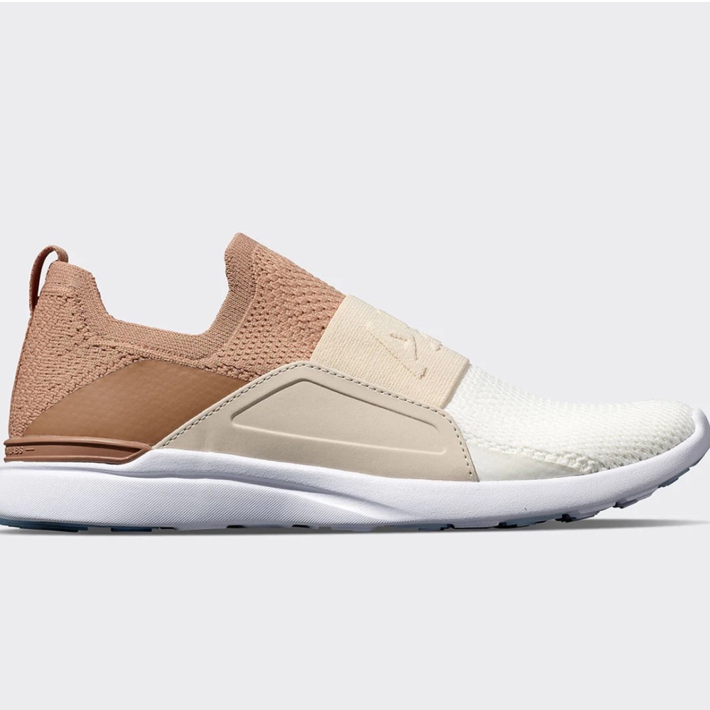 APL techloom bliss knit running shoes 9.5